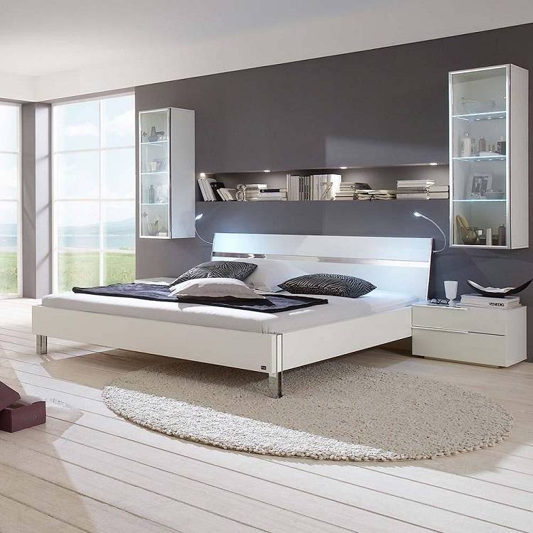 Giường ngủ được làm từ chất liệu gỗ acrylic