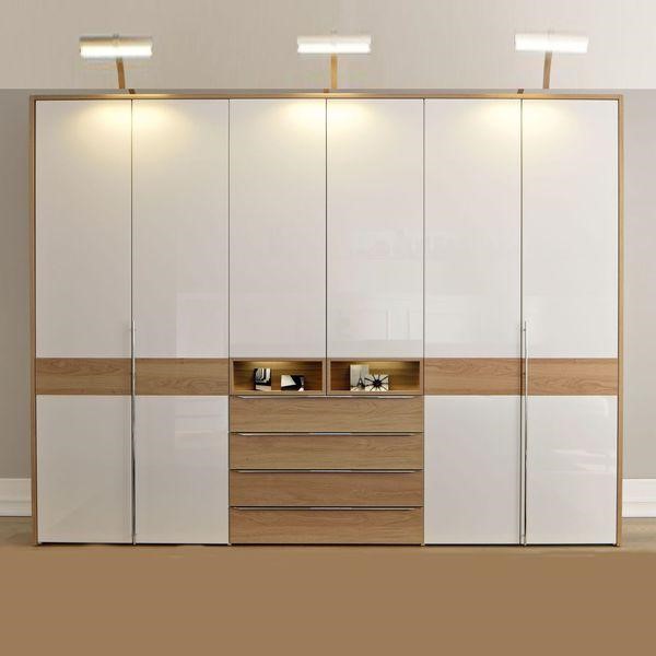 Mẫu tủ quần áo 6 buồng với bề mặt sáng bóng, bền đẹp